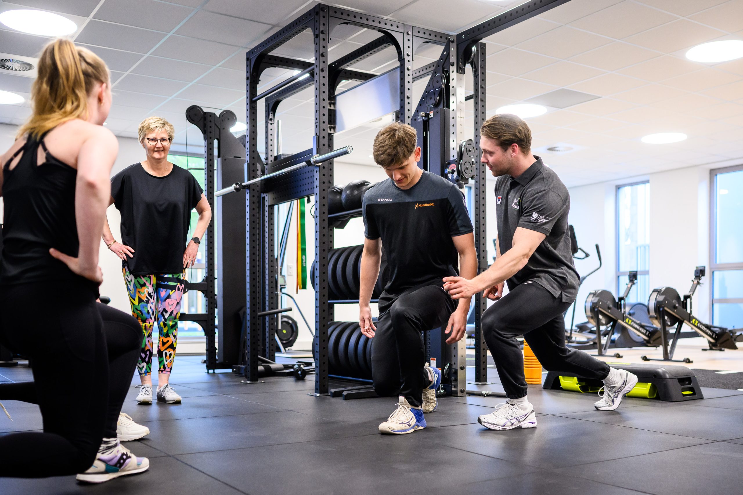 Met Hydrid-training van Vitaliteitscentrum Papendal onder begeleiding van een (sport)fysiotherapeut bereid jij je optimaal voor op een Hyrox of Gymrace.